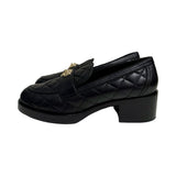 Chanel "Quilted CC Heart Turnlock Loafer" - Size 38.5
