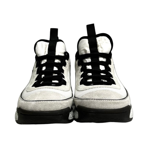 Chanel Interlocking CC Logo Sneakers - Size 40